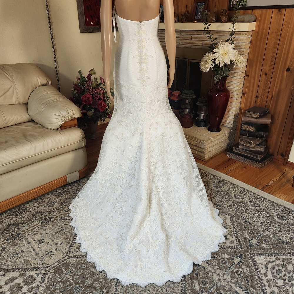 STUNNING Oleg Cassini Lace Trumpet Gown – NWT - Picture 3 of 14
